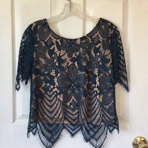 Lacey crop top (NWOT) - Picture 5 of 5